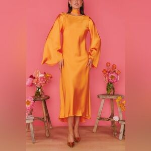 NWT Show Me Your Mumu Sarah Maxi Dress in Satin Orange - XS‎